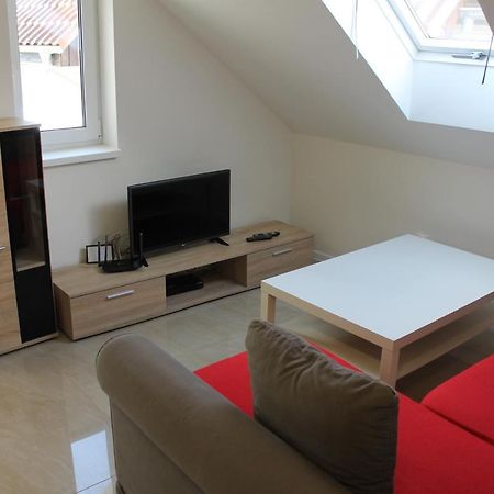 Apartmany Pri Auparku Πιεστάνυ Εξωτερικό φωτογραφία