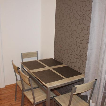 Apartmany Pri Auparku Πιεστάνυ Εξωτερικό φωτογραφία