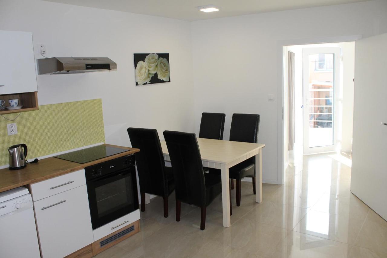 Apartmany Pri Auparku Πιεστάνυ Εξωτερικό φωτογραφία
