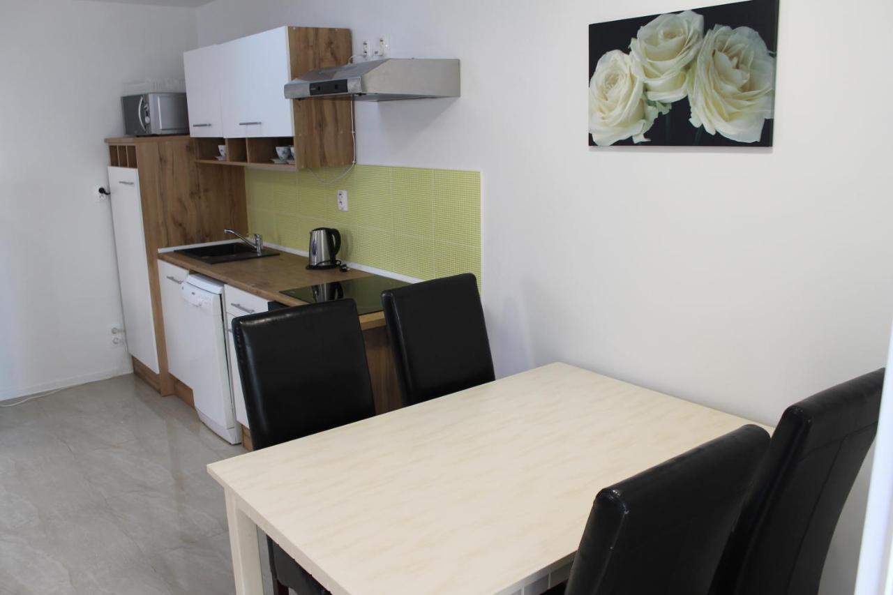 Apartmany Pri Auparku Πιεστάνυ Εξωτερικό φωτογραφία