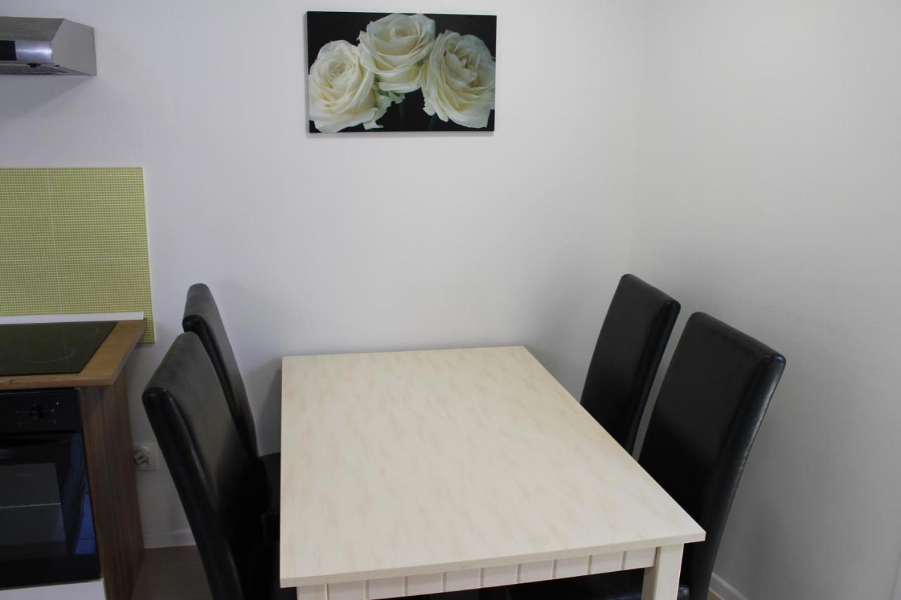 Apartmany Pri Auparku Πιεστάνυ Εξωτερικό φωτογραφία