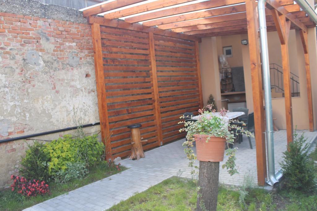 Apartmany Pri Auparku Πιεστάνυ Εξωτερικό φωτογραφία
